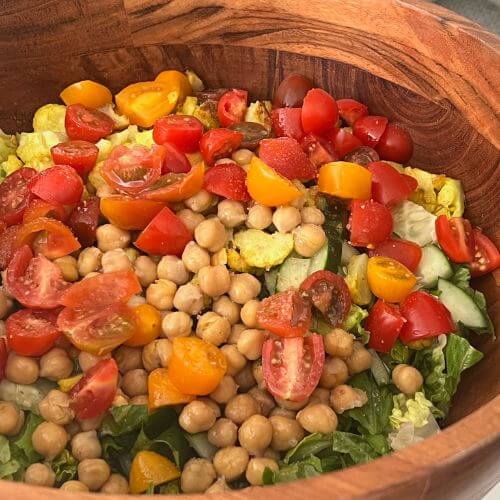 Mediterranean Gut Friendly Salad